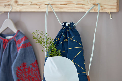 Turnbeutel goldene Linien auf Dunkelblau