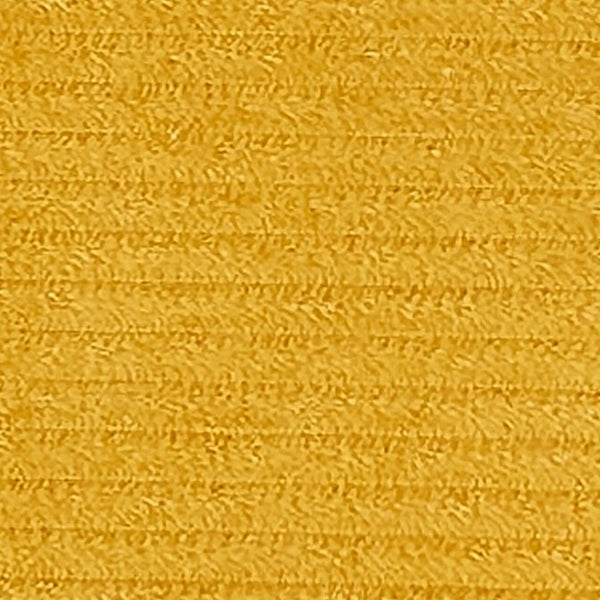 Nahaufnahme von KraftKids Stoff Cord Breitcord Gelb Mustard COA SSS122, ein strukturierter gelber Stoff mit leicht welligen und zeitlosen Mustern, hergestellt aus 100% Baumwolle.